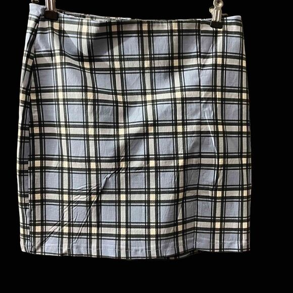 RUE21 Blue Plaid Mini / SZ: M / NWT - Picture 3 of 5